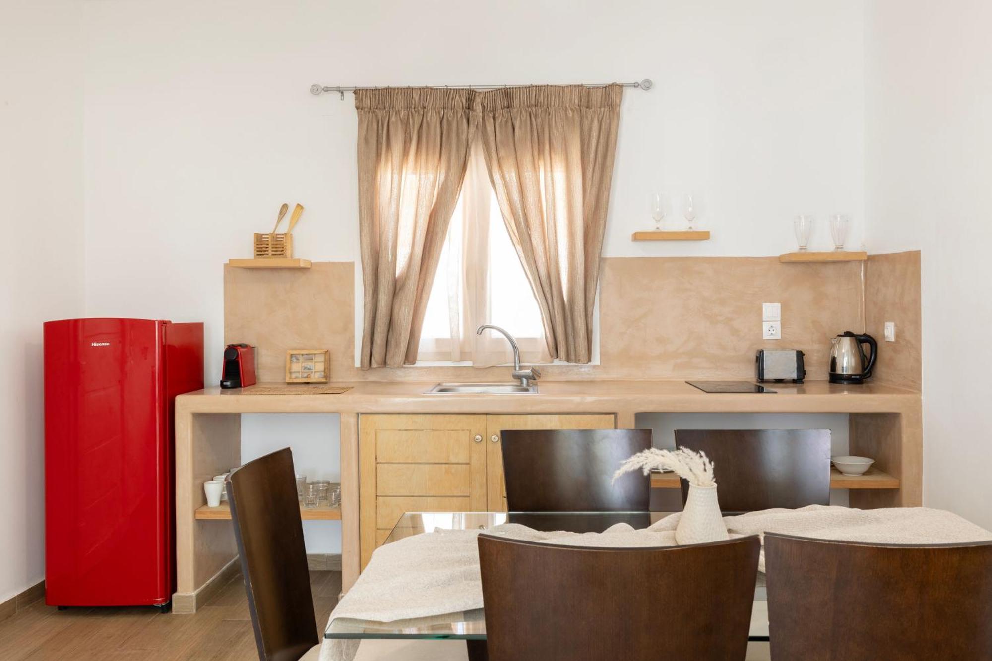 Cinnamon Villa With Private Hot Tub Pýrgos Buitenkant foto